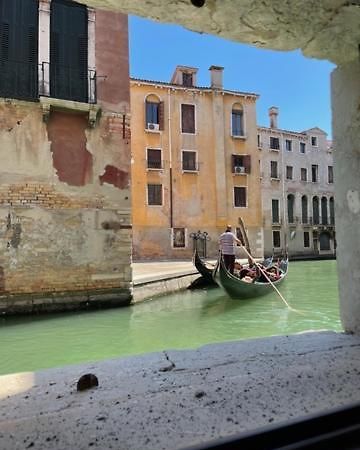 San Marco Apartment With Canal View เวนิส ภายนอก รูปภาพ